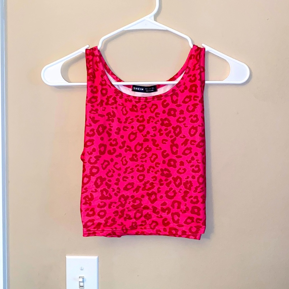 Pink cheetah cropped tank top